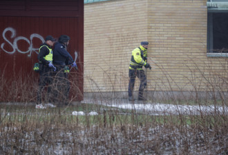 瑞典校园枪响已5人中弹 教室红灯狂闪 师生躲餐厅
