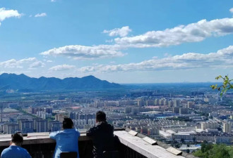 2025大年初一 开在山顶的咖啡馆
