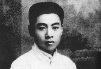 1927年 邓颖超因难产九死一生 一位贵妇找来