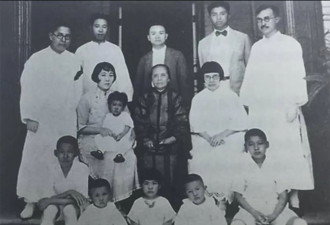 蓝妮：生完四胎后净身出户，拒收张学良5万元