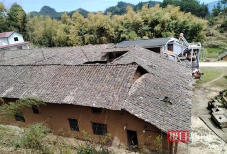 堂兄弟5户30余口共墙重建老宅：一大家子很开心
