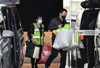 大S去世后被持续消费,沦为多人洗白工具,他们...