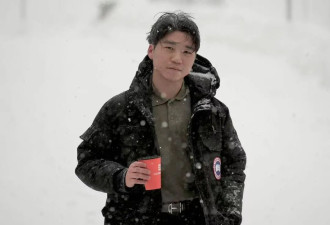 中国留学生将"陕A"开到伦敦:对家人谎称有人结伴