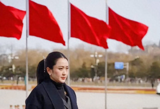 佩通坦很自豪有华裔血统，向观众疯狂比心
