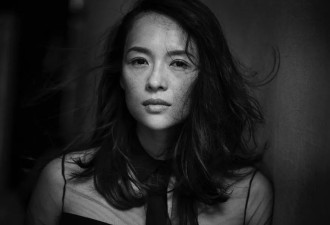 一线顶流女星的“丑”照，都藏在这个男人的相册里……