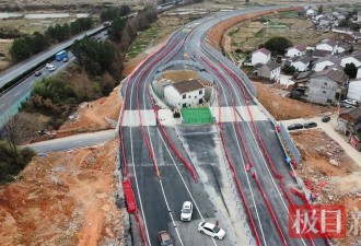 “最强钉子户”独守孤房：没料宁可让公路改道...