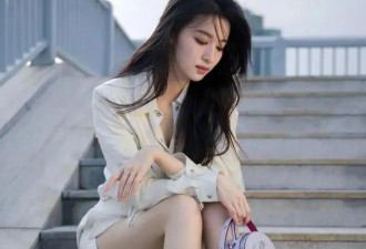 号称“小刘亦菲”的王楚然，展现惊艳身材，既青春又成熟