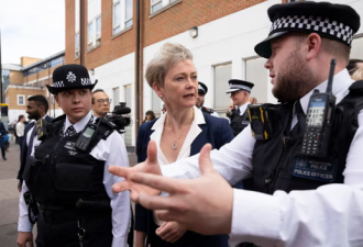 英国工党政府将收紧移民政策!已抓近4000人…