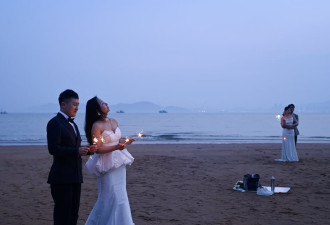 中国结婚登记年减逾150万对 经济非唯一因素