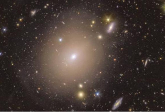 罕见“爱因斯坦环”曝光 证实宇宙时空扭曲