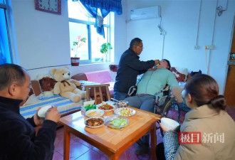 脑瘫女孩“拐”回主治医生当老公 父母坦言：当初不信