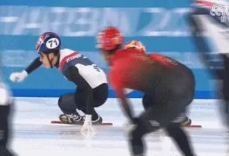 韩国队伸手犯规，中国网友怒了……王濛：韩国比短道速滑还是冰上