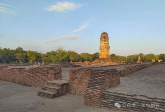 泰国大城：走进罗卡雅苏塔寺