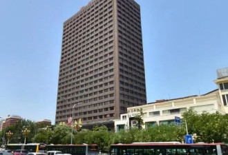 活久见，华尔街扛把子断供弃楼跑路了
