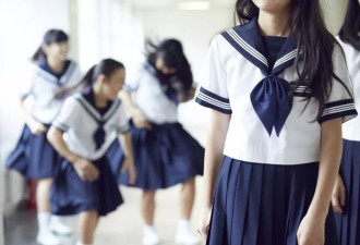 “有人要举牌吗？”中国未成年人卷入网络软色情