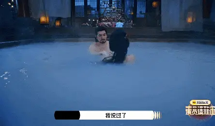 杨子瞒着黄圣依拍的裸戏，丢脸丢到了国外......
