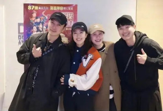 周润发新片获超百位艺人支持，采访时亲吻郑裕玲