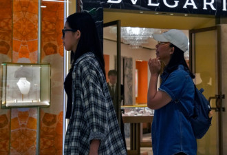 中国奢侈品市场降温 消费热情显著减退
