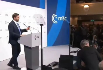 特朗普，正在发动一场西方文明的内战
