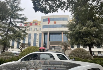 男子灌面汤呛死妻子案开庭，曾将妻子拖入锅中...
