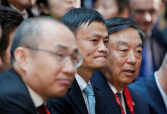 习近平与一批被“平反”老干部们“第二次握手”