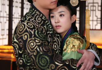 陈晓被指婚后仍爱85花曾求复合 她粉丝发声