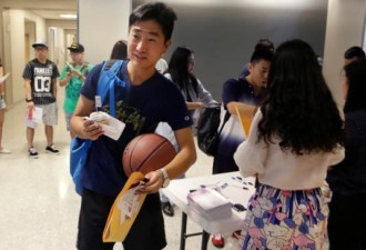 中国学生非常震惊！美议员发文提出“一刀切”