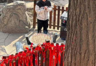 李易峰被封后变迷信？多次现身同一寺庙求神...