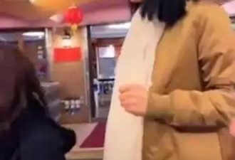 偶遇张家辉夫妇 60岁关咏荷还能美成这样