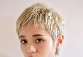 女士短发怎么整 露耳层次短发很不错