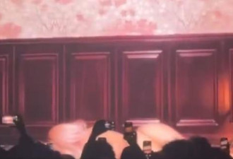 坎耶放映妻子主演电影 民众涌进仓库看赤身出镜