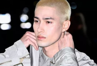 当45岁汤唯和25岁张婧仪站在一起，我才彻底明白