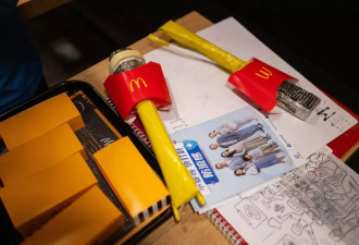 “卧底”麦当劳：他在日常生活中争取“革命”