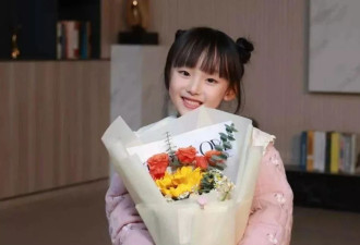 孩子当童模后，亲妈更焦虑了