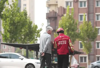 更懂“苦生意”的京东，这次站在了骑手那一边