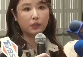 林心如脸部“馒化”明显，陪小海豚排队买东西，谈及女儿满脸宠溺