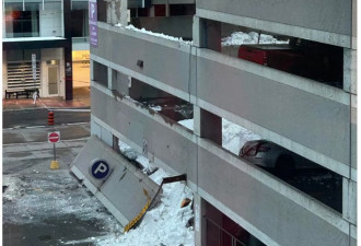 可怕！渥太华建筑被雪压塌 50辆车被埋