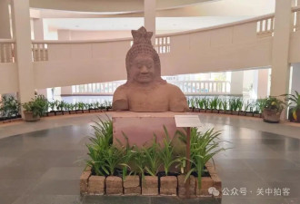 柬埔寨暹粒：参观吴哥国家博物馆