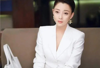春季穿西装，时髦大女人必备，N种搭配攻略等你来试！