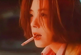 曾碾压王菲的天后 58岁关淑怡今街头翻垃圾桶？