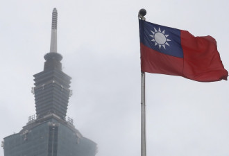 川普三箭射习近平，台湾在中美夹缝游走