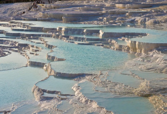 土耳其棉花堡之旅：大自然的童话世界