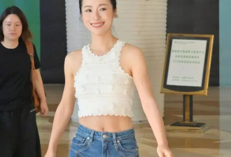 41岁江一燕高调复出太惊艳，穿露脐装好年轻，这状态说24岁我都信