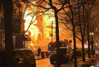 多伦多冲天火焰吞噬街区，6栋房屋瞬间摧毁！华人被"爆炸声"惊醒