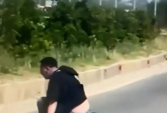 中国商人在柬埔寨公路跳车，摆脱4名当地人的绑架