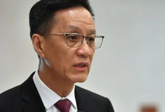 参加两会的明星个个口碑好，实力佳，靳东受追...
