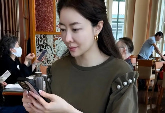 44岁熊黛林被富豪老公偷拍,皮肤白嫩光滑惊艳全网