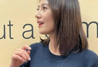 高圆圆又刷新了女性美，紧身衣配裹身裙温婉迷人，赵又廷福气不小