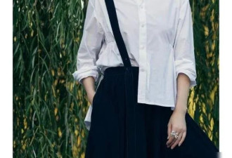左小青医美后似换个人，穿粉T恤配短裤嫩如少女，美到差点认不出