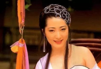 一辈子演了两部三级片，至今仍是"亚洲第一美胸"